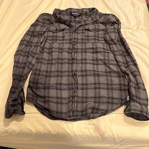 never warn it i bought it and it’s ben sitting in my closet